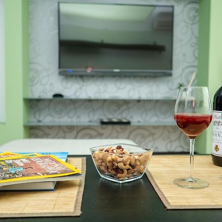 Bright 1Bdr Apartment In The City Center 사라예보 외부 사진