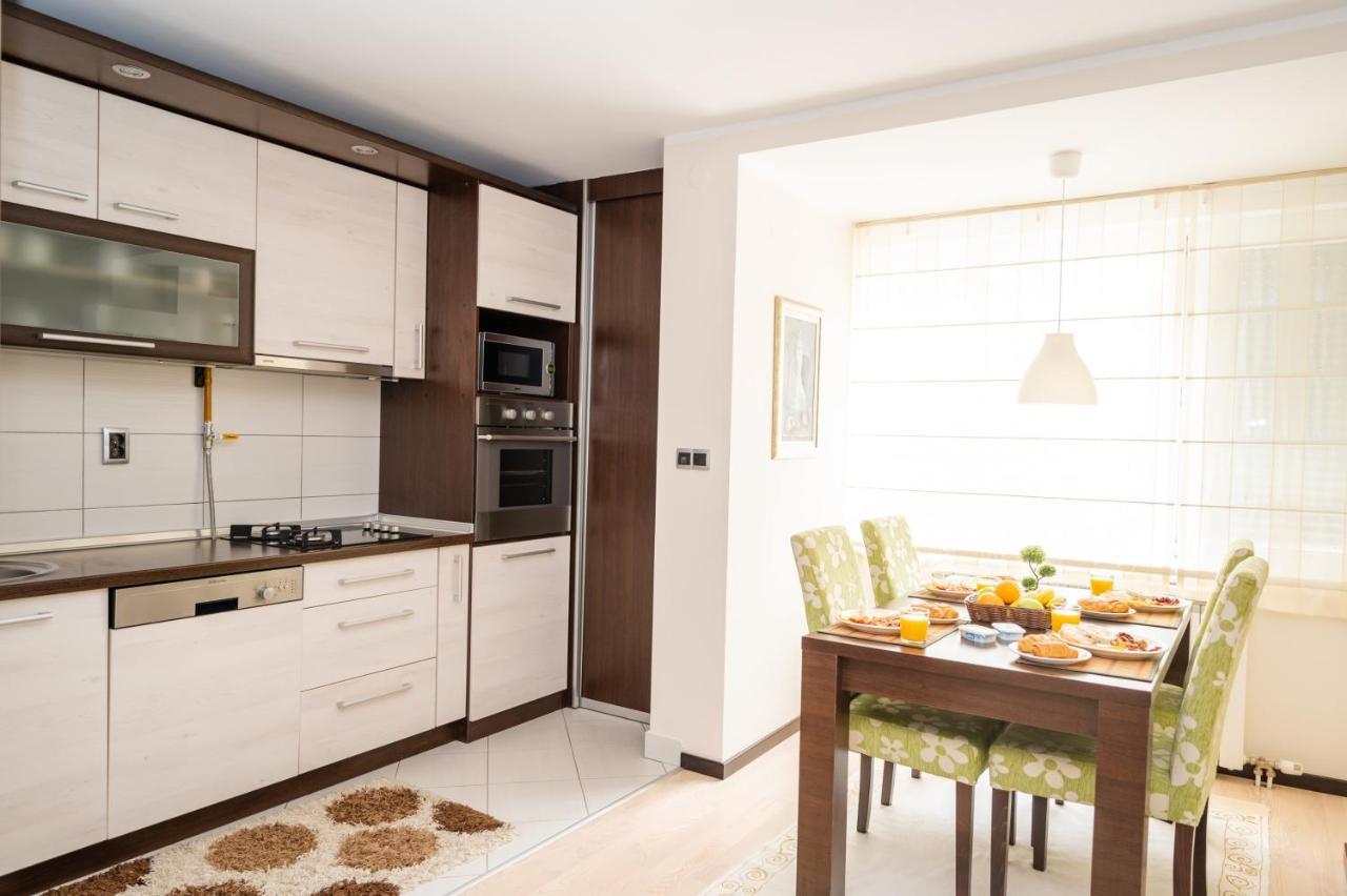 Bright 1Bdr Apartment In The City Center 사라예보 외부 사진