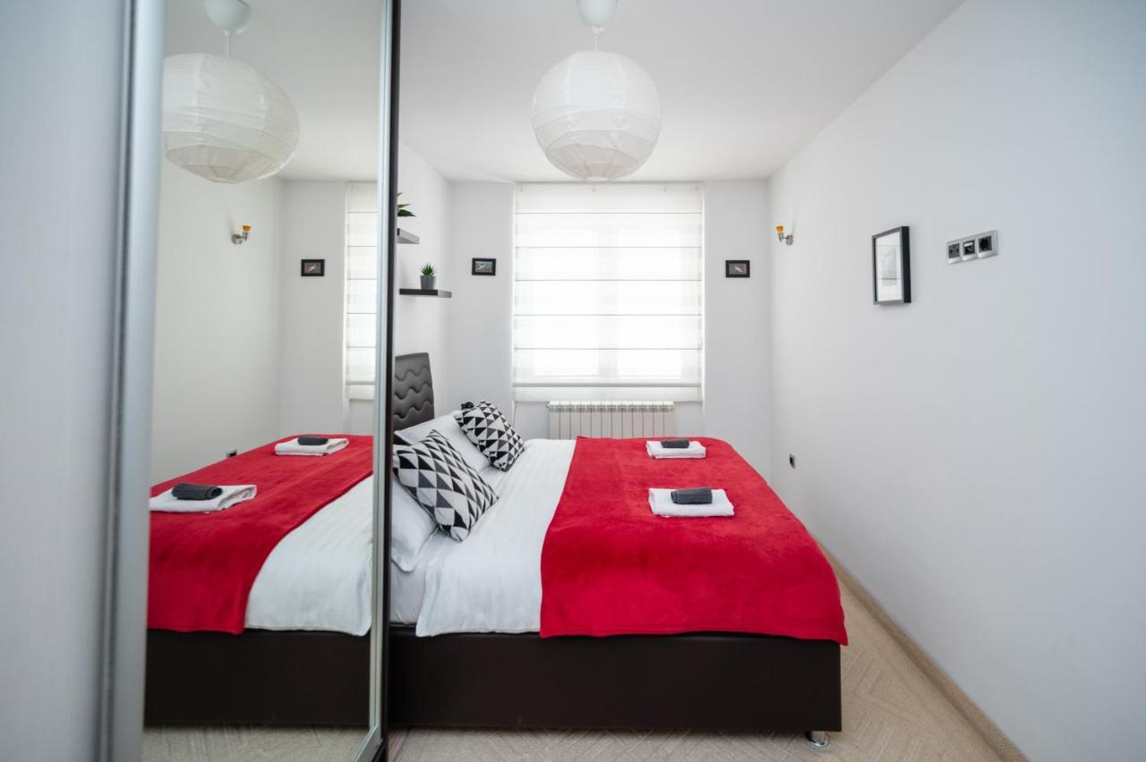 Bright 1Bdr Apartment In The City Center 사라예보 외부 사진